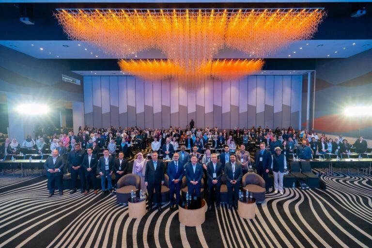 Business leaders participating in Asian Change Management Conference